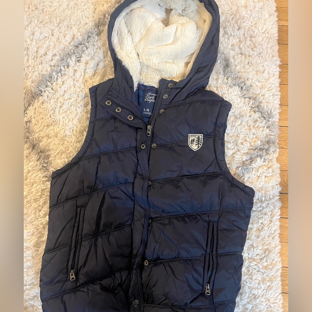 American Eagle Outfitters AEO Hooded Puffer Vest Faux Fur Plaid Lined Large